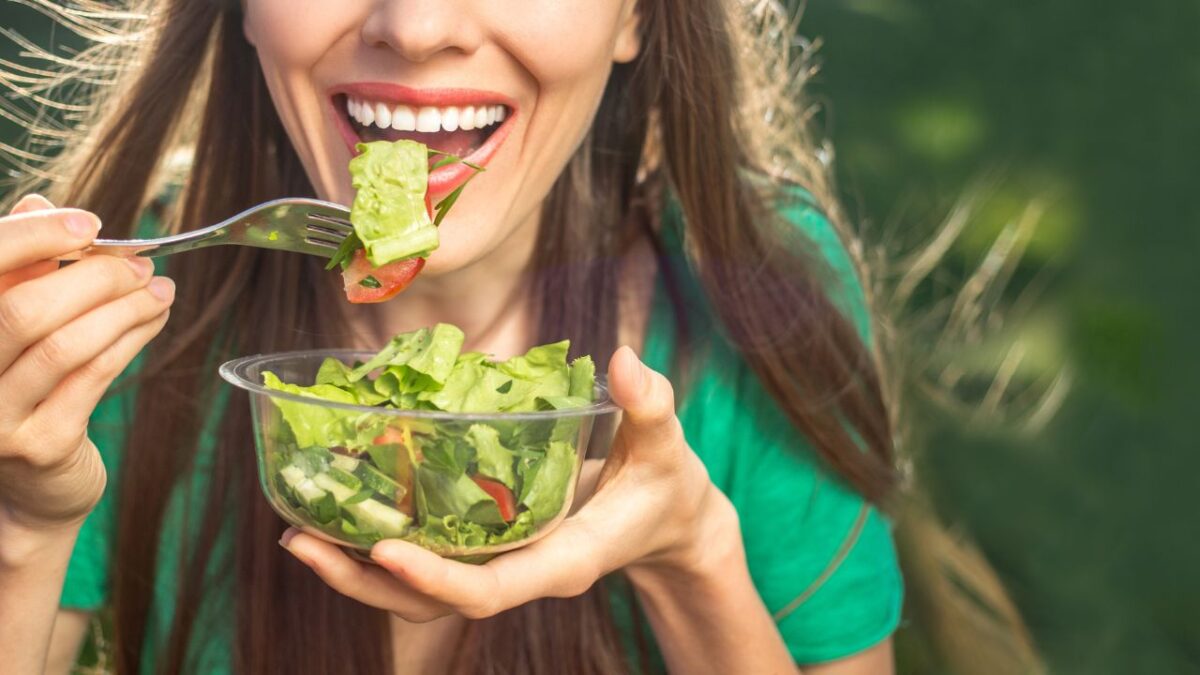 Eating Your Way Through Perimenopause: Diet Tips to Ease Symptoms